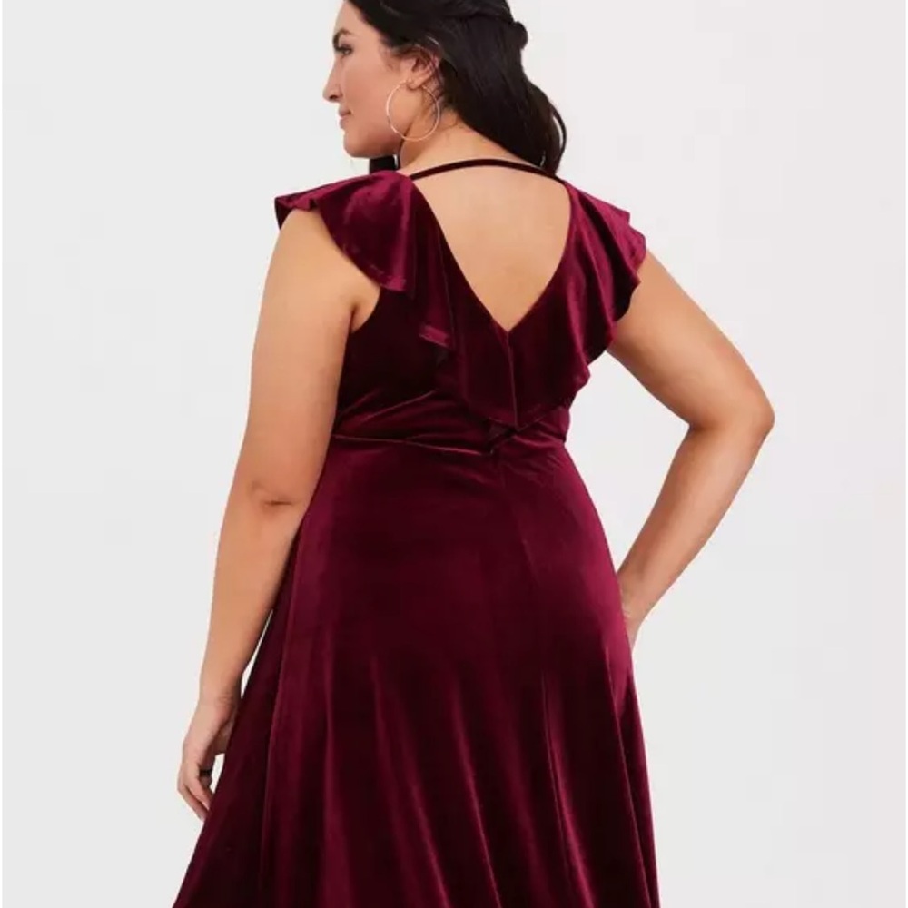 Torrid Midi Elegant Burgundy velvet Wrap Dress NWT perfect for a Christmas party - Picture 2 of 8